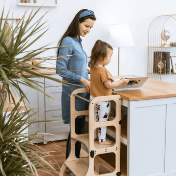 Ette Tete STEP’n’SIT® omvormbare 2-in-1 leertoren en tafel – Naturel hout met steunpoten – productbeeld 2 — 2