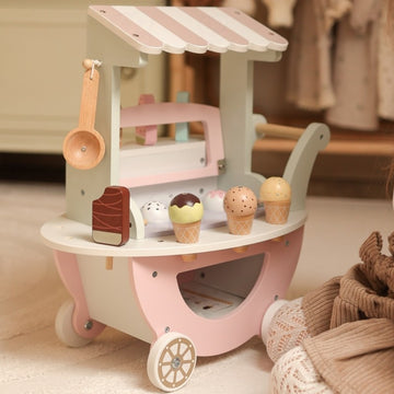 Wooden Ice Cream Shop With Cart — 7