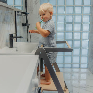 Foldable Kitchen Tower With Removable Rail — 24