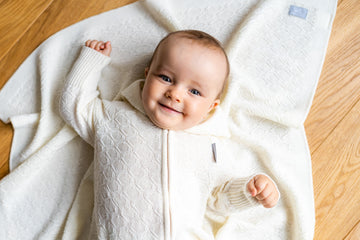 HAPPINESS Gift Set For Baby - Blanket, Romper and Bonnet — 2