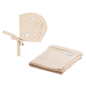 LOVE Gift Set For Baby - Blanket and Bonnet — 3